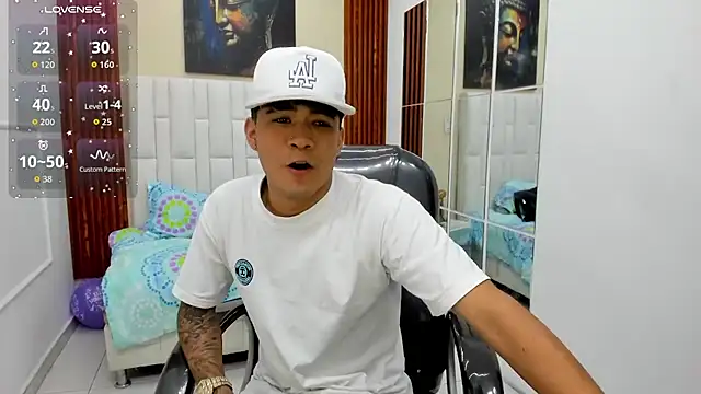 Snapshot of Thiago_collinss chatting on July 29, 2026, 10:19 pm Thiago collinss online show from July 29, 2026, 10:19 pm