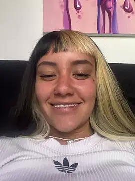 Sara 92 online show from July 10, 2026, 6:32 pm