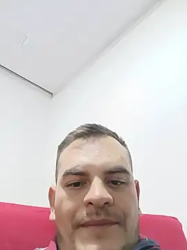Snapshot of Edwin_Q chatting on July 5, 2026, 6:20 am Edwin Q online show from July 5, 2026, 6:20 am