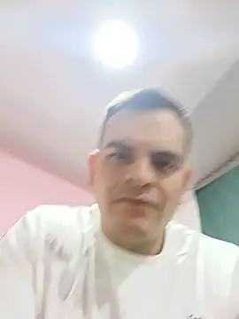 Snapshot of Edwin_Q chatting on July 6, 2026, 4:53 am Edwin Q online show from July 6, 2026, 4:53 am