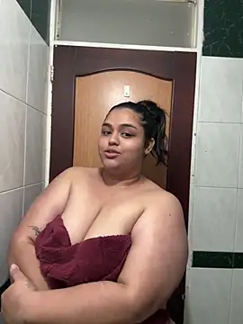 NathashaDreams online show from March 6, 2026, 2:41 am