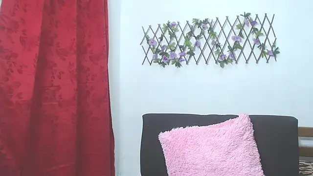 Snapshot of Assly_Love chatting on June 5, 2026, 10:48 pm Assly Love online show from June 5, 2026, 10:48 pm