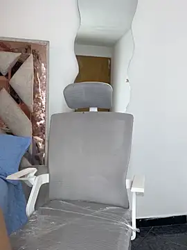 Misty-kat online show from April 18, 2026, 6:01 pm