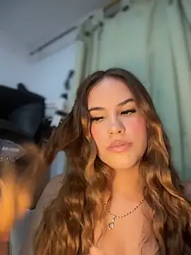 MiluRossee online show from April 28, 2026, 11:54 pm