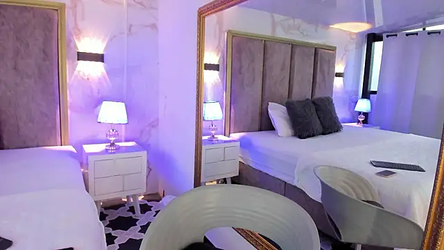 marthinafox  online show from March 5, 2026, 7:21 pm