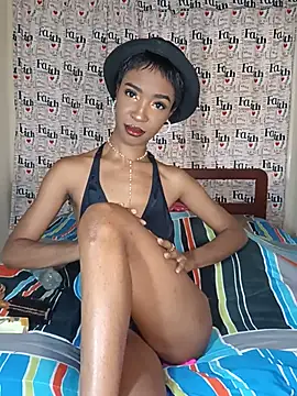 Snapshot of TinnaPeyton chatting on May 26, 2026, 6:48 pm TinnaPeyton online show from May 26, 2026, 6:48 pm