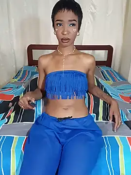 Snapshot of TinnaPeyton chatting on May 27, 2026, 5:32 pm TinnaPeyton online show from May 27, 2026, 5:32 pm