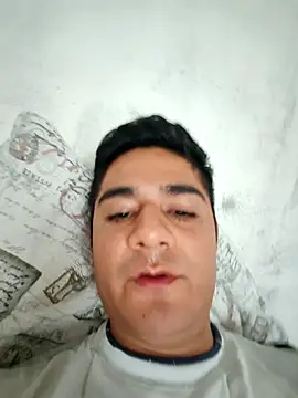 Hugaldo11 online show from May 9, 2026, 10:48 pm
