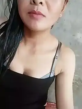 rinrin7700 online show from April 14, 2026, 8:31 am