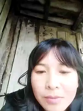 rinrin7700 online show from April 18, 2026, 10:41 am