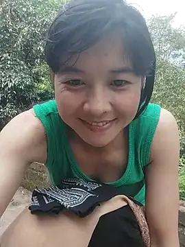 rinrin7700 online show from April 25, 2026, 2:03 am