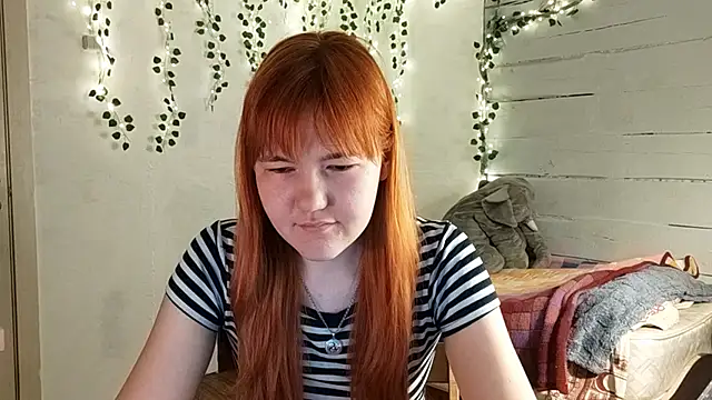 DinaFirebird online show from April 1, 2026, 4:24 am