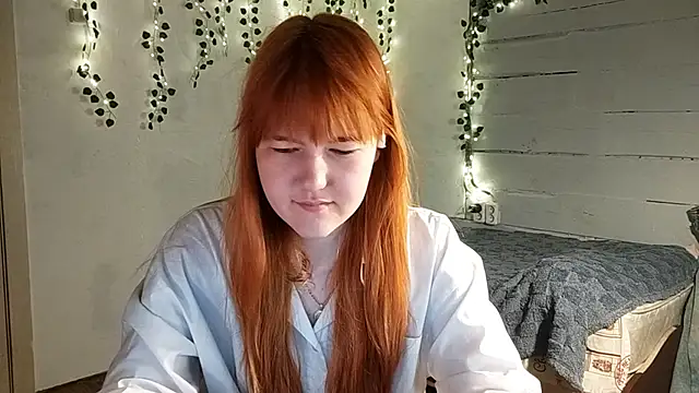 DinaFirebird online show from April 9, 2026, 5:18 am