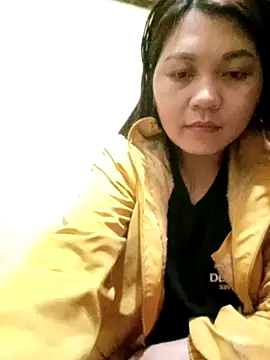 Snapshot of Linhna20 chatting on March 6, 2026, 10:12 am Linhna20 online show from March 6, 2026, 10:12 am