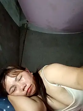 lyly sexx online show from April 20, 2026, 6:27 am