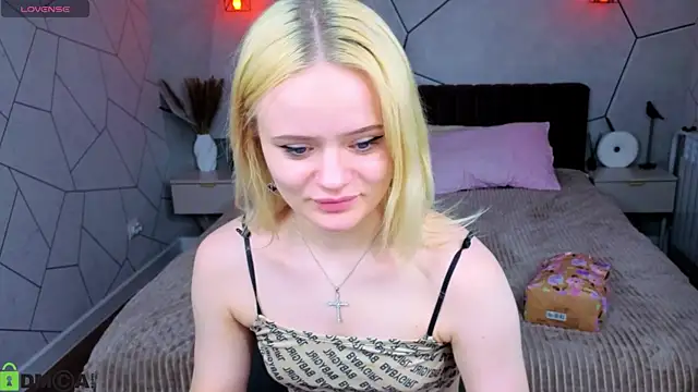 Tessa Ashe online show from April 2, 2026, 9:40 am