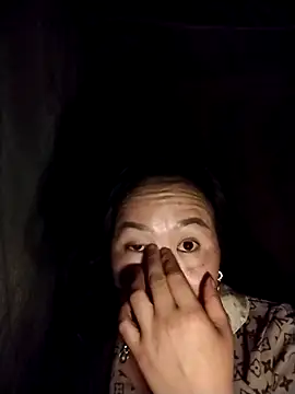 Candyk5 online show from April 5, 2026, 3:42 pm