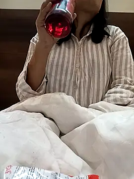 Snapshot of gunnu9 chatting on February 25, 2026, 2:37 pm gunnu9 online show from February 25, 2026, 2:37 pm