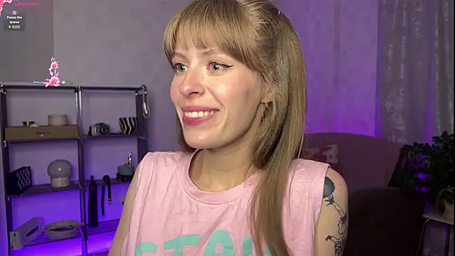 RosaMoore online show from April 18, 2026, 3:16 pm