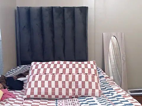 LexyDiana online show from March 15, 2026, 6:41 am