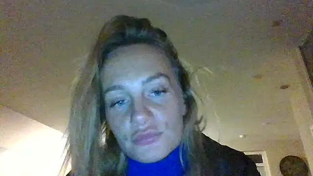 Lisanne30 online show from March 7, 2026, 11:24 pm