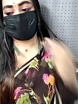 Snapshot of Cutie_Nila chatting on May 16, 2026, 5:48 am Cutie Nila online show from May 16, 2026, 5:48 am