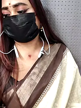 Snapshot of Cutie_Nila chatting on July 7, 2026, 7:23 am Cutie Nila online show from July 7, 2026, 7:23 am