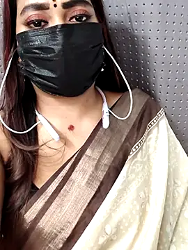 Snapshot of Cutie_Nila chatting on July 20, 2026, 4:38 am Cutie Nila online show from July 20, 2026, 4:38 am
