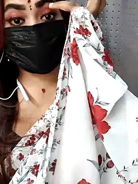 Snapshot of Cutie_Nila chatting on July 21, 2026, 4:59 am Cutie Nila online show from July 21, 2026, 4:59 am