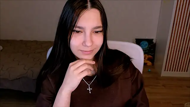 Ari Grend online show from April 26, 2026, 4:26 pm