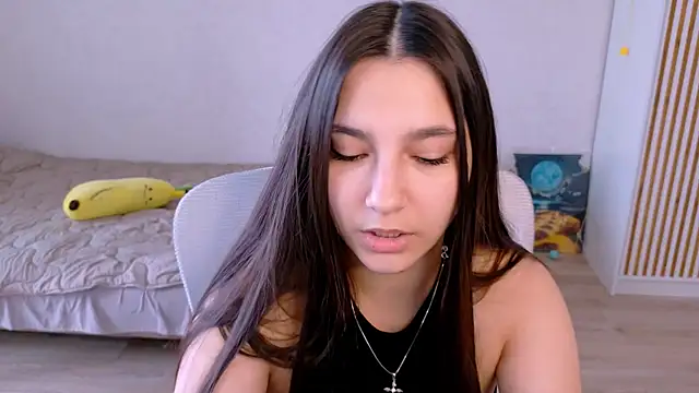 Snapshot of Ari_Grend chatting on May 8, 2026, 2:55 pm Ari Grend online show from May 8, 2026, 2:55 pm