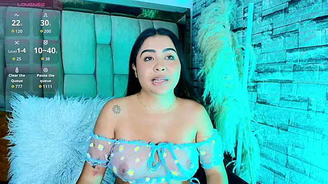 Snapshot of Ariia_Monroee chatting on June 7, 2026, 2:05 am Ariia Monroee online show from June 7, 2026, 2:05 am