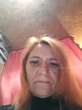 Belowa7364 online show from April 18, 2026, 7:07 pm