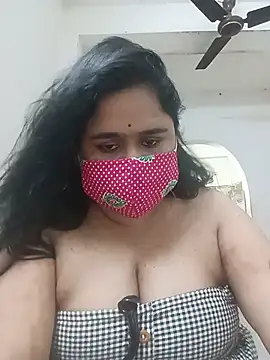 Snapshot of diyadey chatting on July 2, 2026, 9:54 pm diyadey online show from July 2, 2026, 9:54 pm
