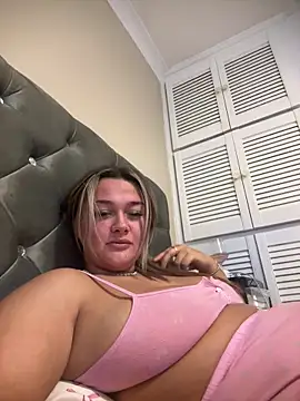 Abismithxox online show from March 9, 2026, 8:46 pm