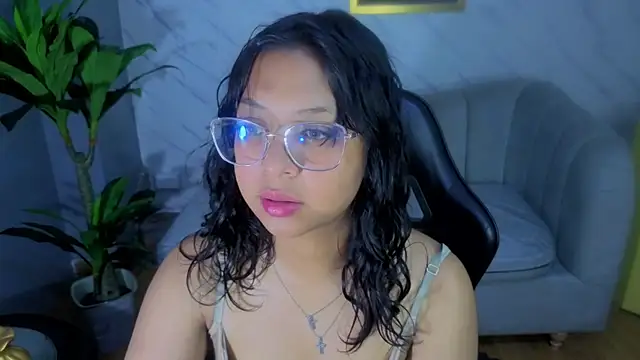 Kristen black T online show from April 22, 2026, 3:20 am