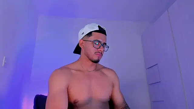 THADEO KING2 online show from April 10, 2026, 1:44 am