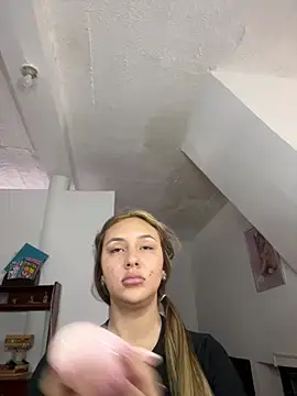 SamanthaVega  online show from March 19, 2026, 4:55 pm