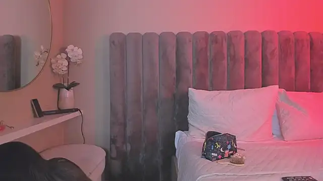 SofiBaez online show from June 7, 2026, 11:58 am