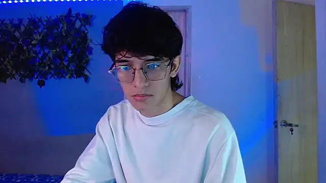 noah millerx online show from March 10, 2026, 4:06 am