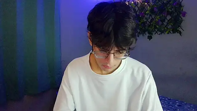 noah millerx online show from March 28, 2026, 3:39 am