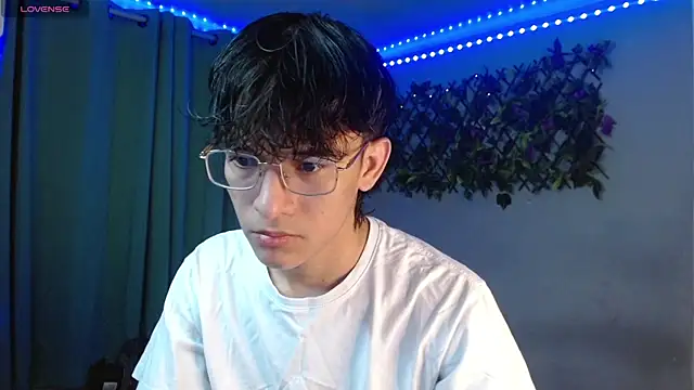 noah millerx online show from April 19, 2026, 10:56 pm