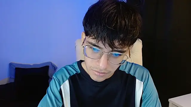 Snapshot of noah_millerx chatting on July 10, 2026, 7:16 pm noah millerx online show from July 10, 2026, 7:16 pm