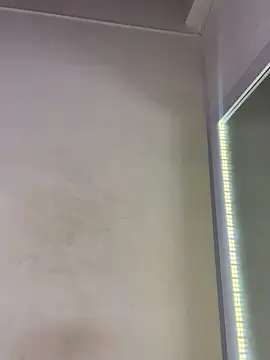 Maddie 7 online show from April 18, 2026, 2:37 am