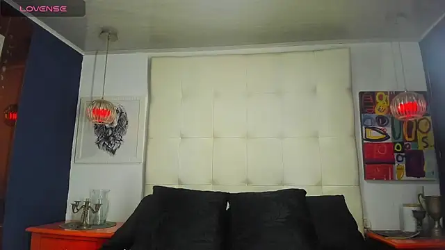 EXCLUSIVE8 online show from April 14, 2026, 4:51 am