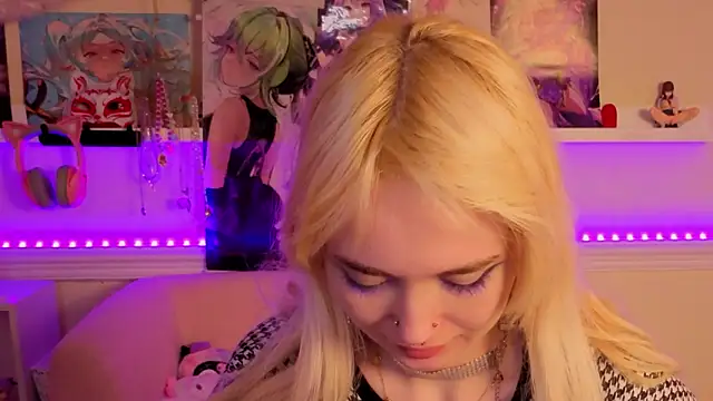 Iris Ivory online show from March 1, 2026, 7:21 am