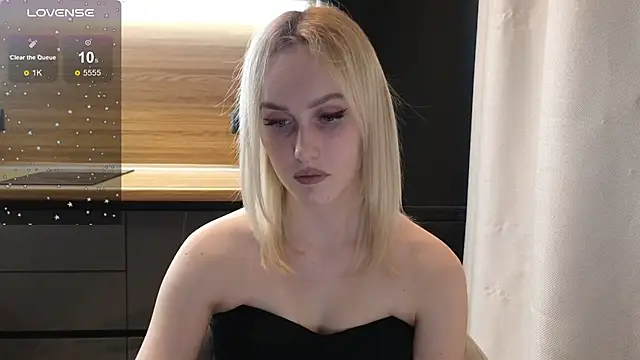 Bella Villen online show from June 11, 2026, 1:09 pm