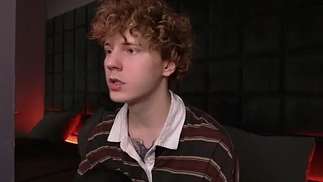 Snapshot of Mickey_Hawk chatting on March 2, 2026, 4:25 am Mickey Hawk online show from March 2, 2026, 4:25 am