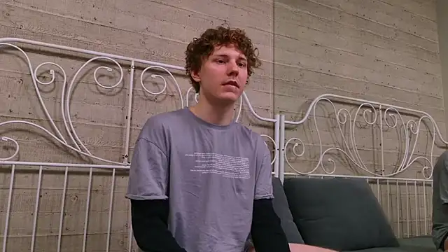 Snapshot of Mickey_Hawk chatting on March 8, 2026, 8:34 pm Mickey Hawk online show from March 8, 2026, 8:34 pm