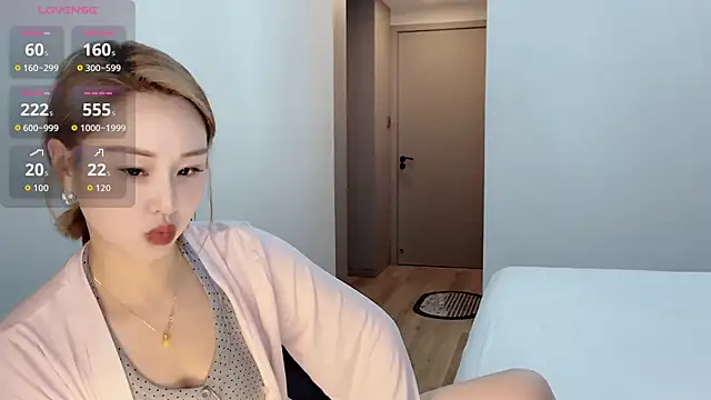 Snapshot of xiaolu-686 chatting on May 6, 2026, 2:55 pm xiaolu-686 online show from May 6, 2026, 2:55 pm